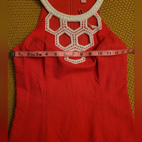 Lilly Pulitzer Cutout Halter Style Top, Size 2 - Picture 8 of 11
